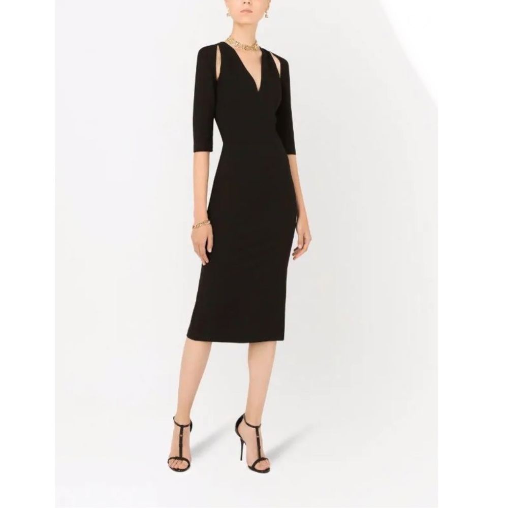Dolce & Gabbana 42
cut-out midi dress